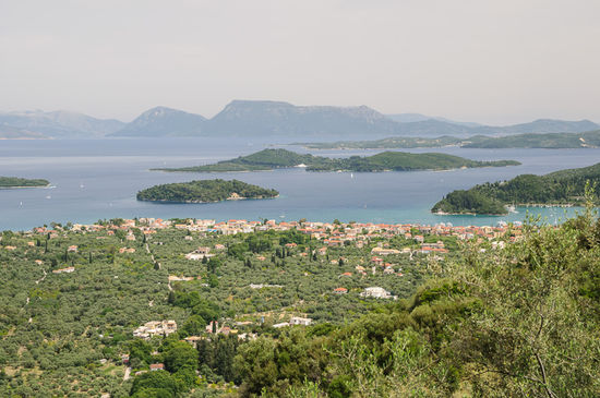 Blick auf Nydri an der Ostküste