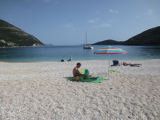 Der Strand von Poros