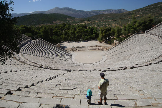 Von oben sehr beeindruckend, und die Steine fliegen weit.
