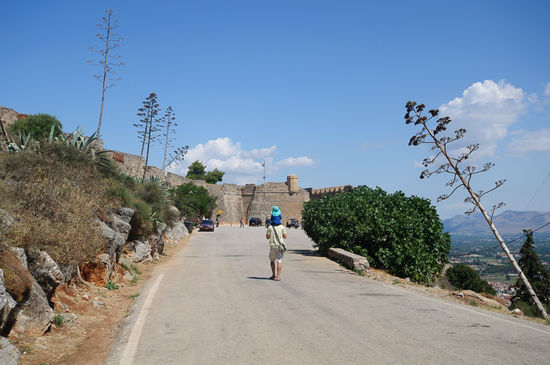 Am Weg zur Burg Palamidi oberhalb von Nafplion