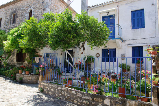 Kardamilli ist eine kleine nette Stadt, sofort sympathisch