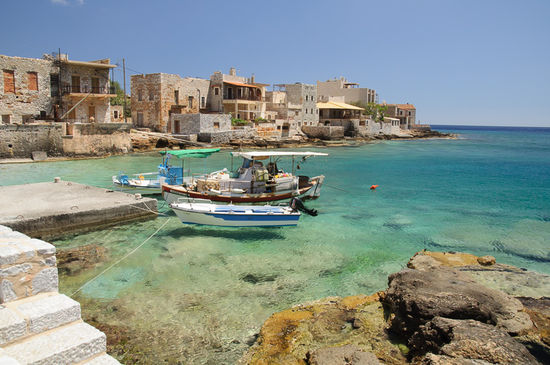 Der Hafen von Gerolimenas. Kein Photoshop, es sieht wirklich so aus.