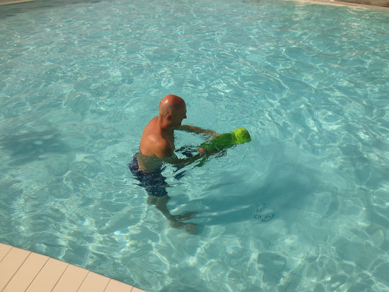 Georg entdeckt das Tauchen.