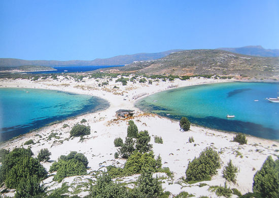Der berühmte Sandstrand von Simos auf der Insel Elafonisos