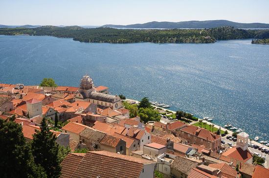 ... in Richtung Altstadt...