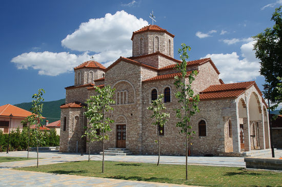 Die neu gebaute Kirche von Liqenas