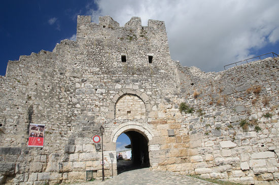 Das Eingangstor zur Burg