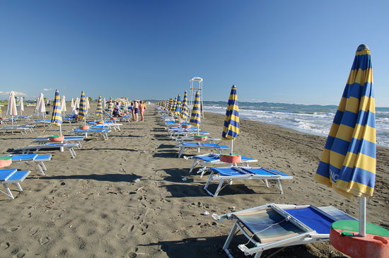 Es ist nicht viel Betrieb am Strand, wir haben ihn fast für uns allein.