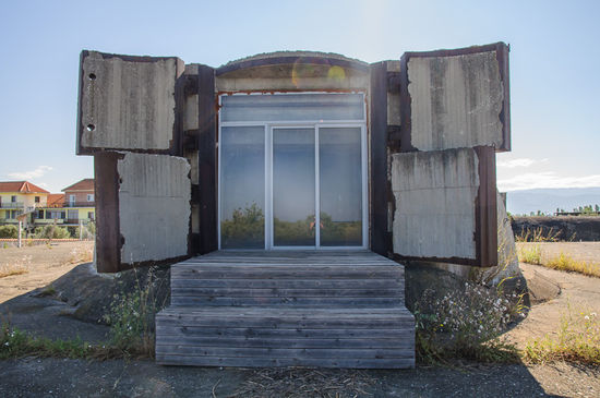 Das ist der Prototyp des Hotelbunkers, hier die Front Richtung Terrasse und Meer.
