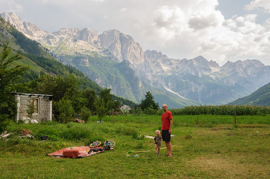 Blick auf die Berge im Talschluss des Valbonatals