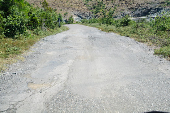 Holperpiste von Koman runter Richtung Shkoder.