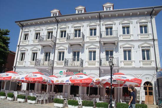 Manche Häuser sind prächtig restauriert.