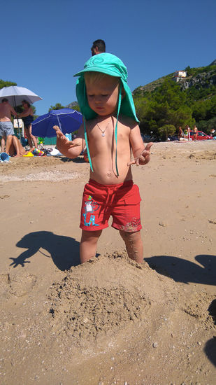 Spielen im Sand ist trotzdem das Beste.