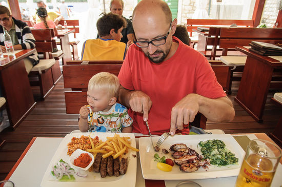 Cevapcici und Kalamari, unser kroatisches Einsermenü.