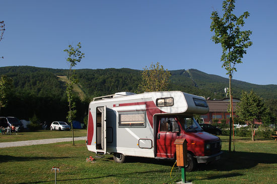 Am Campingplatz Kekec in Marbug, direkt am Hausberg Pohorje.