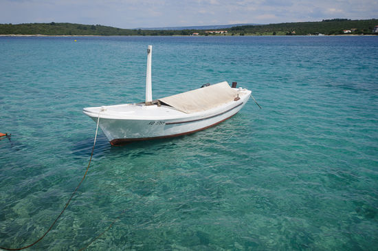 Beim Hafen von Lovište