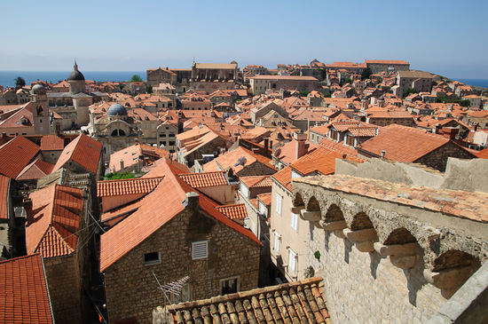Die Aussicht über die Dächer der Altstadt ist gigantisch