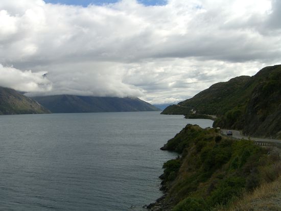 Fahrt nach Wanaka. Wetter ist noch etwas wolkig