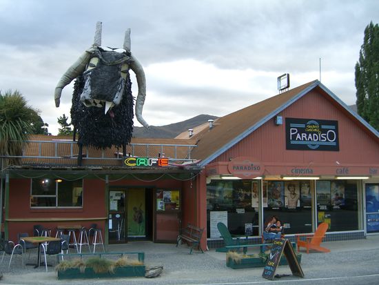 das 'cinema paradiso' in wanaka
