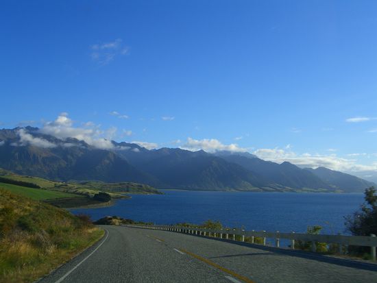 (Lake Wanaka) am naechsten tag wieder richtung westkueste-super wetter