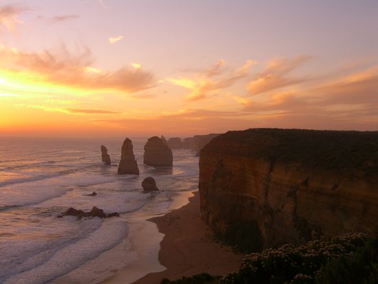 Die australischen 12 Apostel bei Sonnenuntergang
