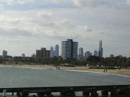 in St.Kilda, ein bekannter Stadtteil von Melbourne, blick richtung city
