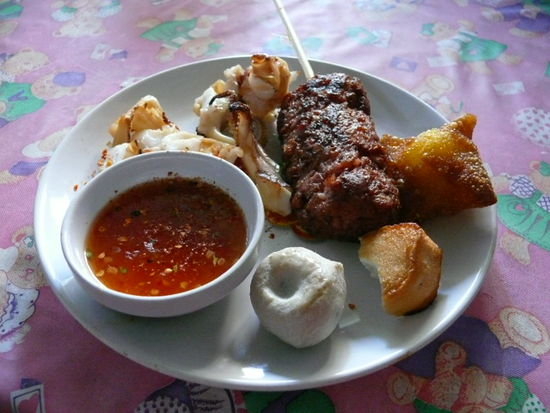 Lecker Thai-Fruehstueck nach dem Tauchen