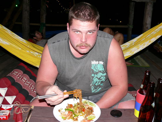 Lecker Phat Thai mit Shrimps.