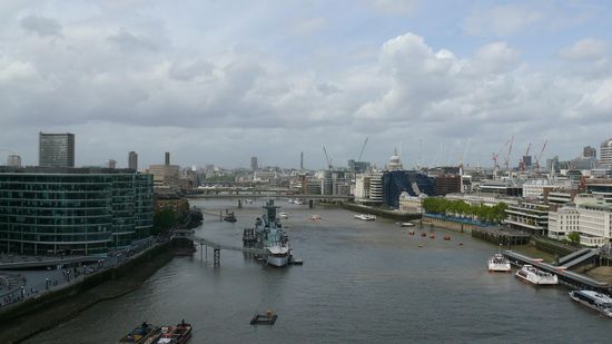 Im Vordergrund die HMS Belfast