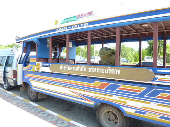 mein "Holzklasse"-Bus nach Krabi-Town