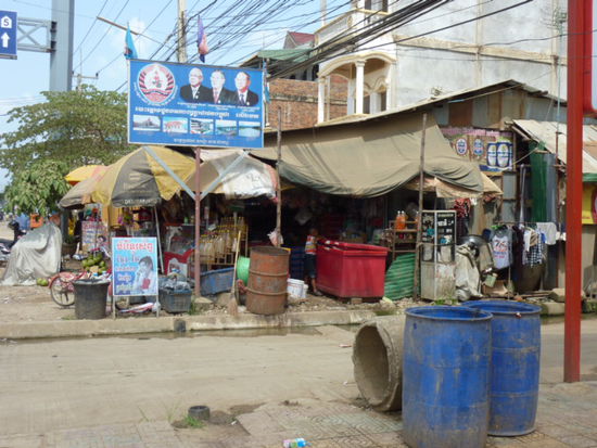 Straßenladen in Poi Pet