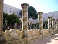 Kreuzgang Konvent Santa Chiara