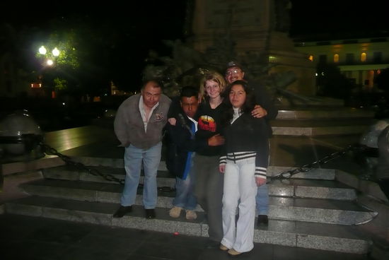 Abends unterwegs mit ein paar lustigen Ecuadorianern.