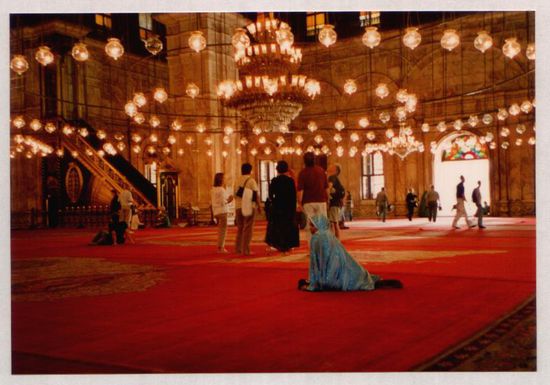 Im Ineren der Mohammad Ali Moschee