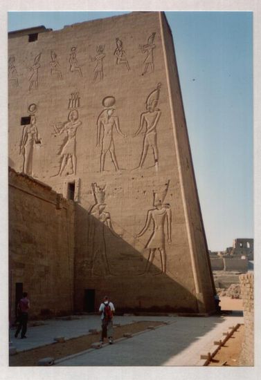 Eingang zum Edfu Tempel