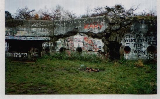 Ein Bunkerausgang  am Ostwall