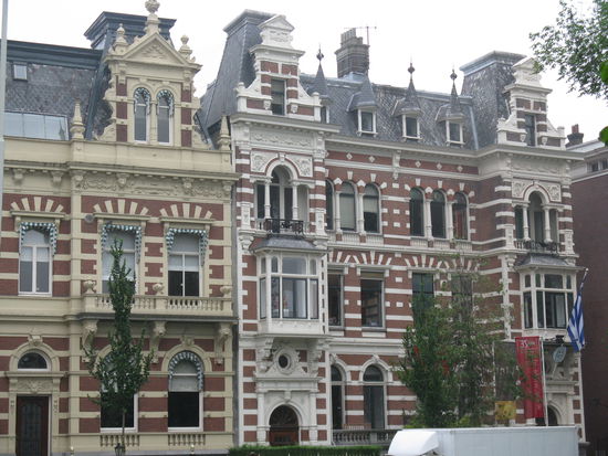 Einige der wenigen alten Häuser in Rotterdam