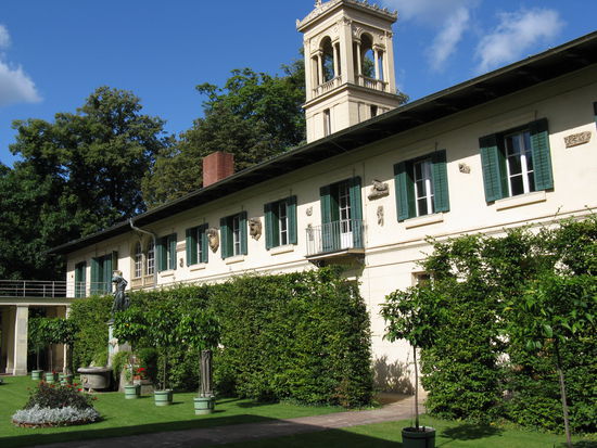 Schloß Glienicke Gartenhof