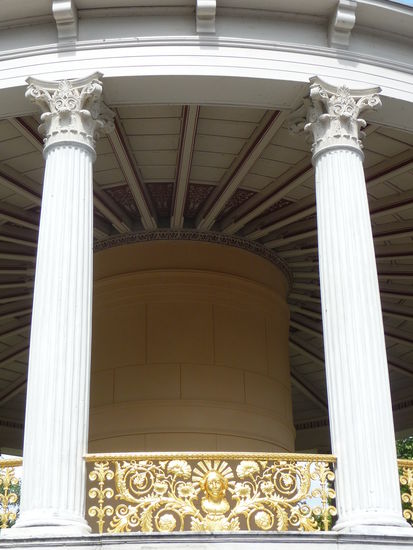 Große Neugierde - Teepavillon an der Glienicker Brücke