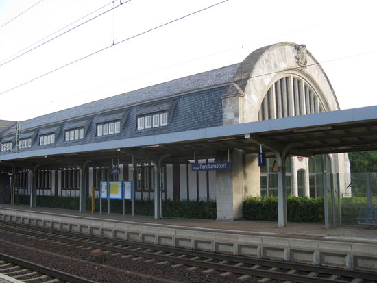 Bahnhof Potsdam Park Sanssouci 
( Wildpark )