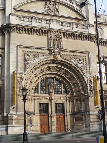 Victoria &amp; Albert Museum