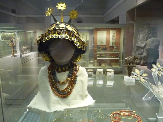 Kopfschmuck aus Asien