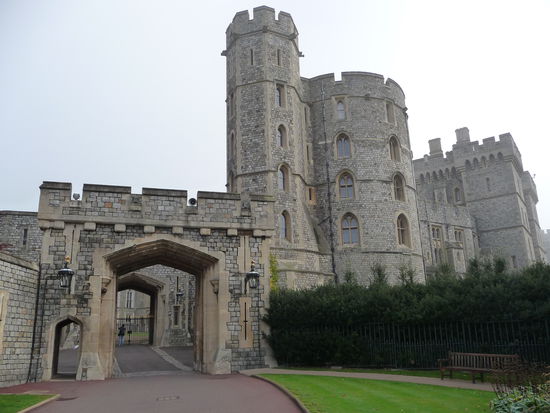 Rechts Turm Eduards III