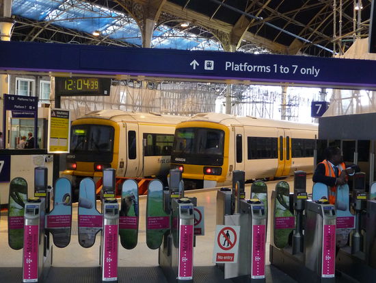 Züge der Southeastern in Victoria