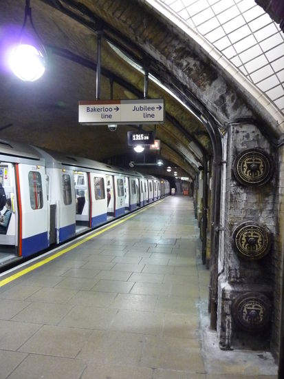 Baker Street von 1863 hier die Hammersmith &amp; City Linie