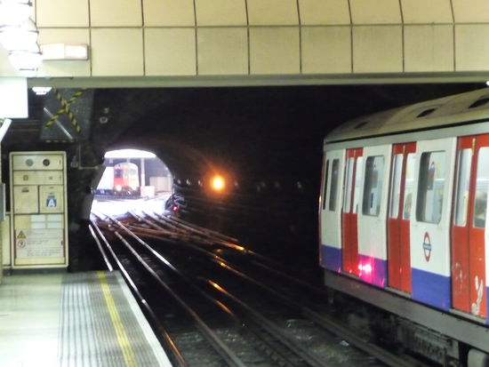 Tunnelausfahrt der District und Circle Linie in Gloucester Road