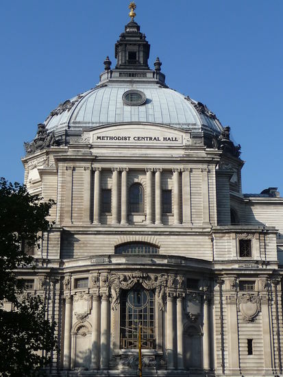 Central Hall Westminster dient als Veranstaltungsort für Konferenz,Konzert und Ausstellungszentrum.