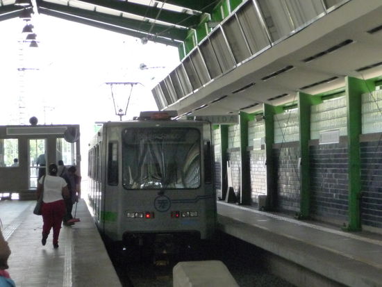Rückfahrt mit der Tram Richtung Tasquena und von dort mit der Metro weiter nach Mexico City