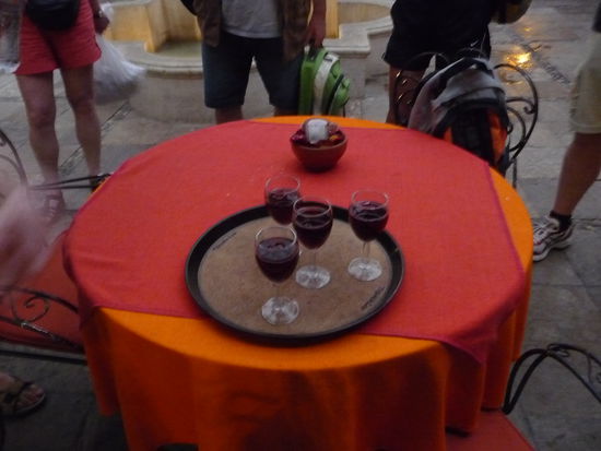 Begrüßungstrunk im Hotel