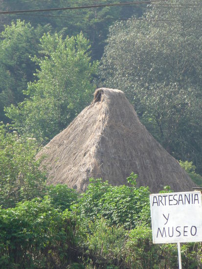 Orginal erhaltenes Indio Haus in San Juan Chamula wie es Sie früher überall gab in den Indiodörfern